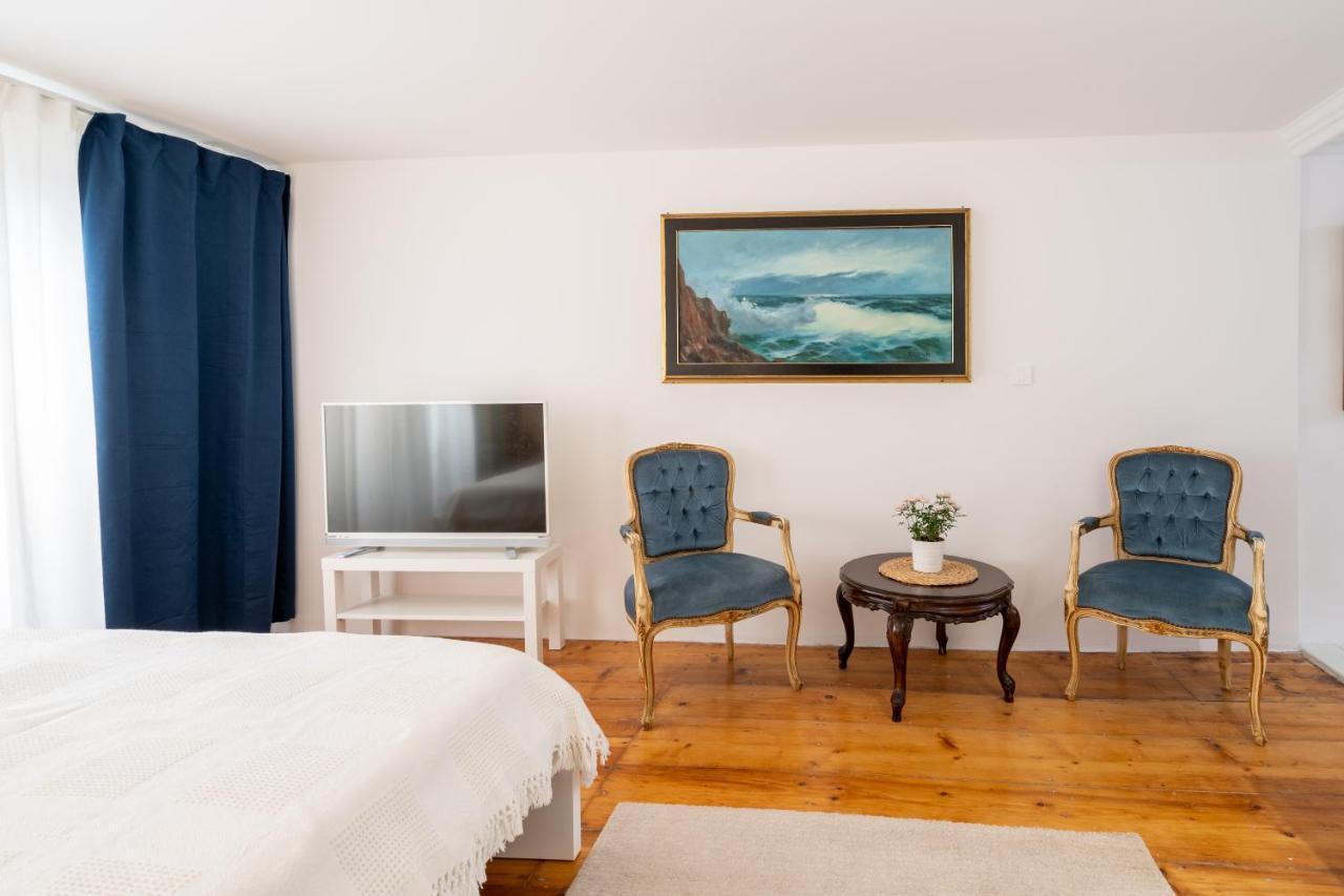 Apartments & Rooms Carera 6 روفينج المظهر الخارجي الصورة