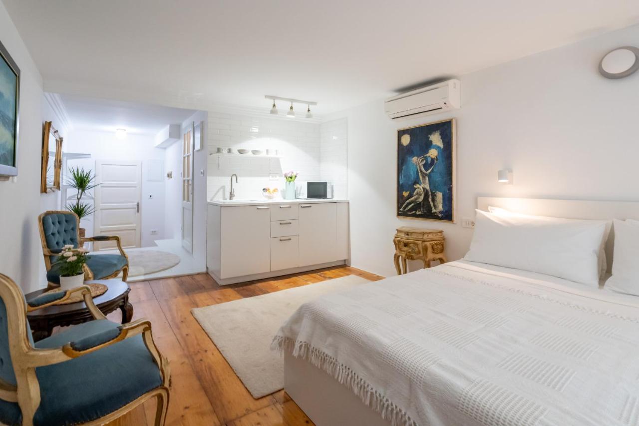 Apartments & Rooms Carera 6 روفينج المظهر الخارجي الصورة